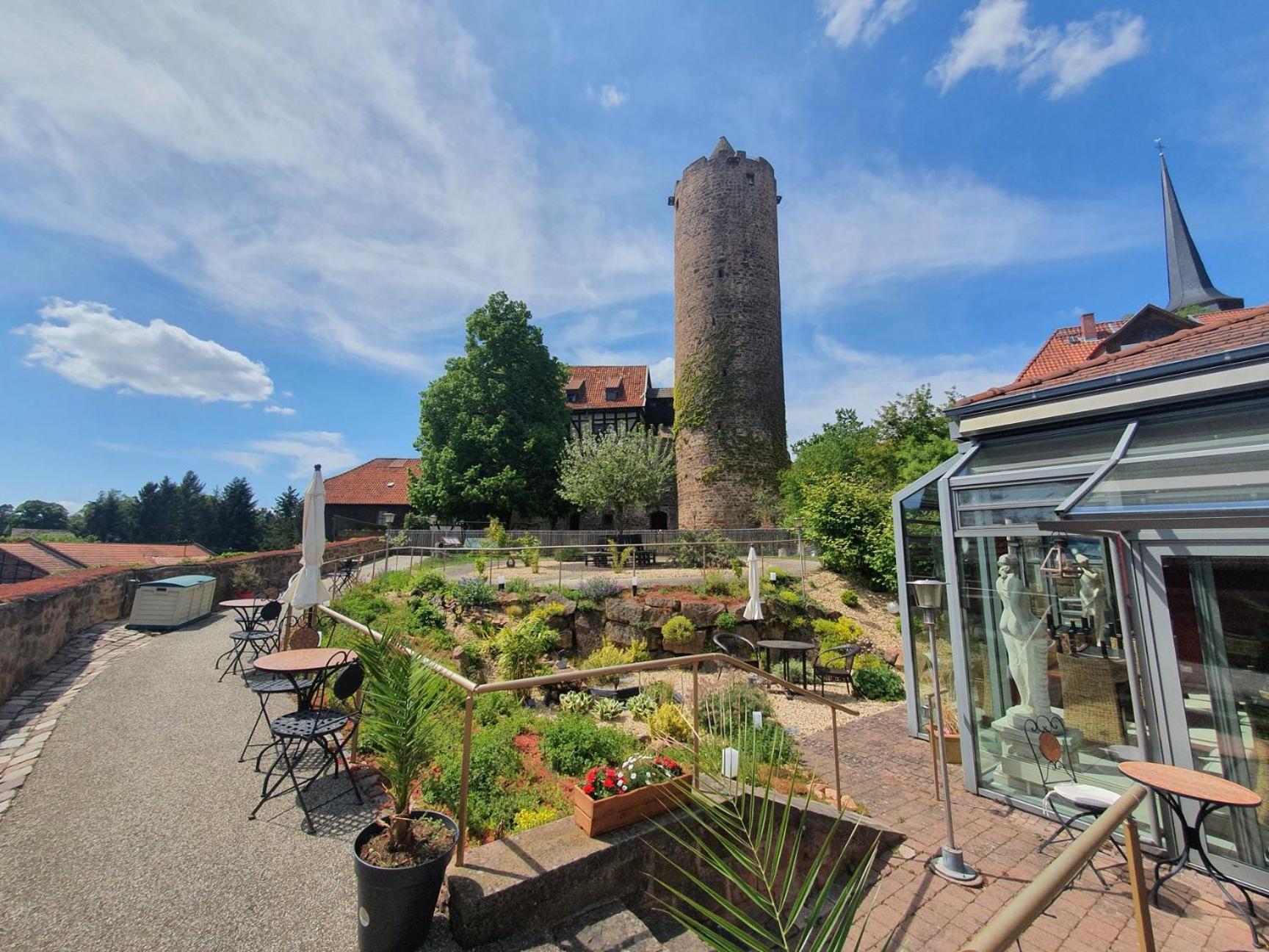 Hotel&Café Schachtenburg Schlitz Buitenkant foto